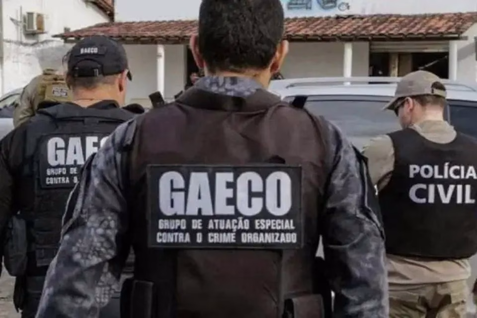 Operação contra facção criminosa cumpre mandados em Umuarama e outras cidades